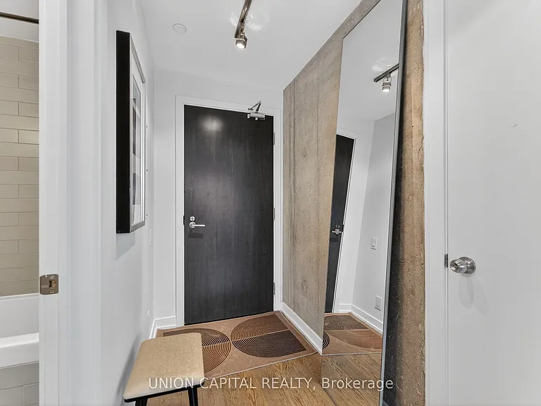 11 Charlotte St #1004 — Photo 18