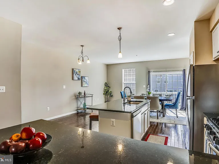 925 Dorchester Cove Rd — Photo 10