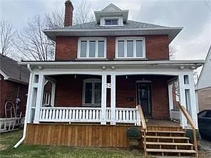 52 Emerson St