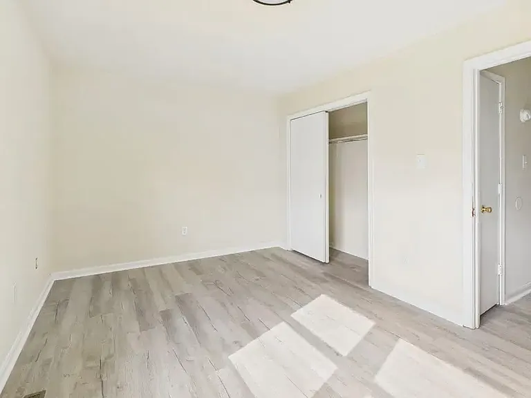 800 Arlington Rd — Photo 5
