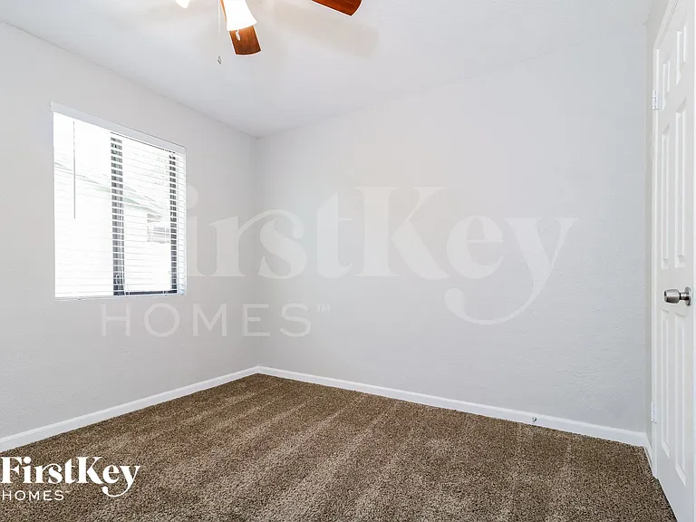 806 E El Caminito Dr — Photo 10