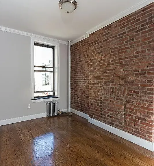 438 W 52nd St #R7C — Photo 4