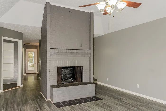 3824 Elm Ave — Photo 4
