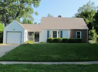 8 Damon Rd, Cincinnati, OH 45218