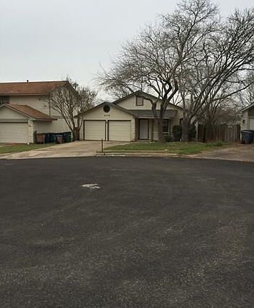 Cul-de-sac location that can't be beat!