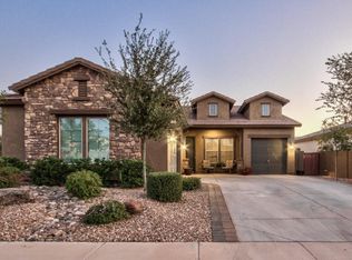 2877 E Citadel Ct, Gilbert, AZ 85298
