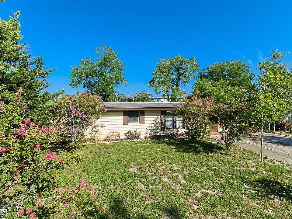1st image of 425 Ameca Ave