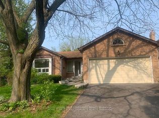 371 Selby Cres, Newmarket, ON L3Y 6E2