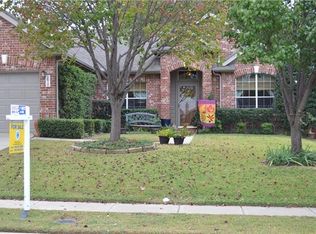 2612 Hollow Ridge Dr, Denton, TX 76210