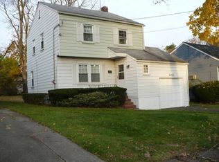 16 Southern Ter, Montclair, NJ 07042