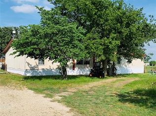 3404 Raindrop Dr, Alvarado, TX 76009
