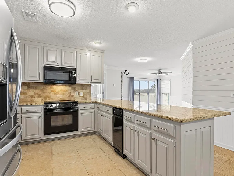 2100 Habersham Marina Rd #100C — Photo 7