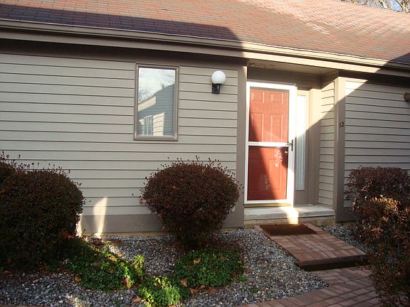 Private, front entryway to the condo. 