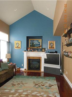 3rd image of 15 Valley Wood Dr
