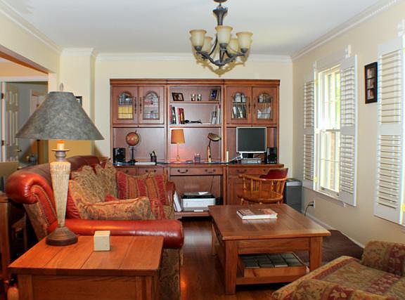4th image of 126 Woodvale Dr