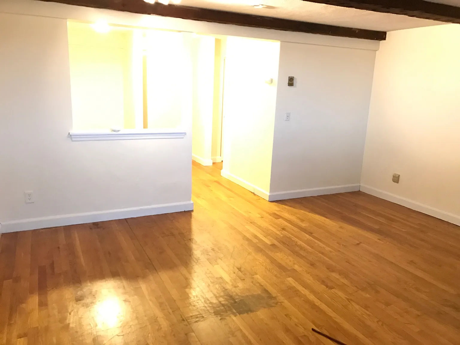 2 bed, 900 sqft, $2,450 — Photo 2