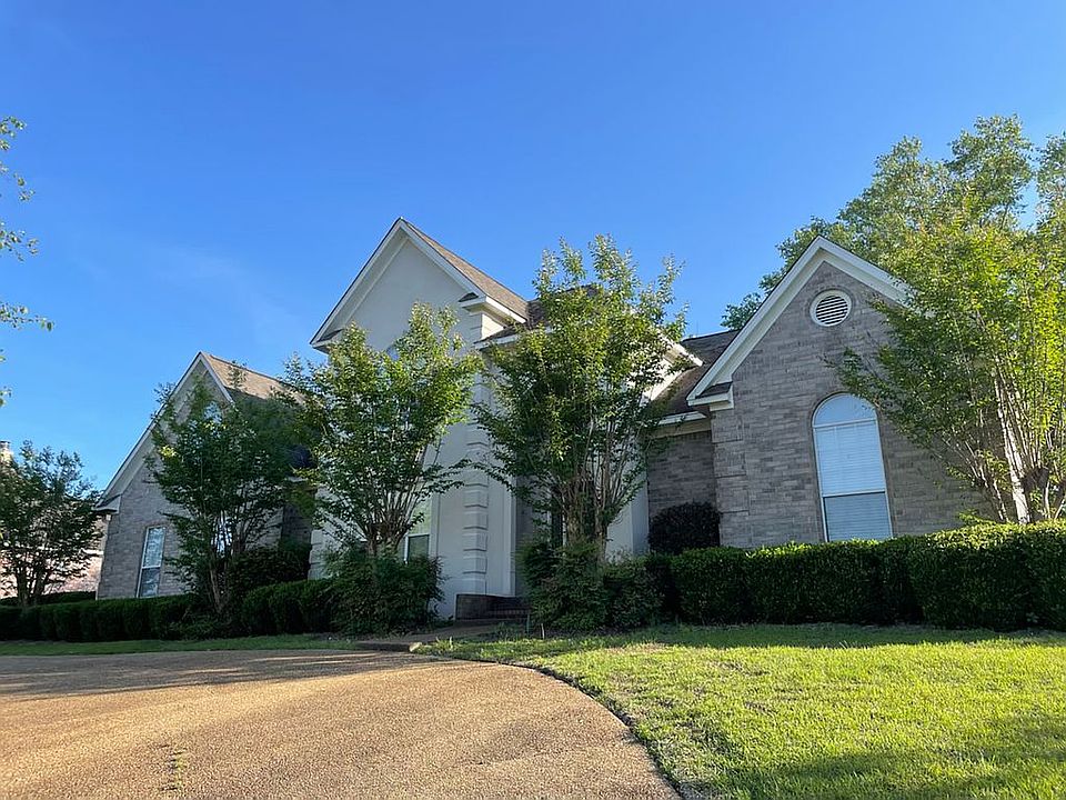 1st image of 129 Cypress Lake Blvd S