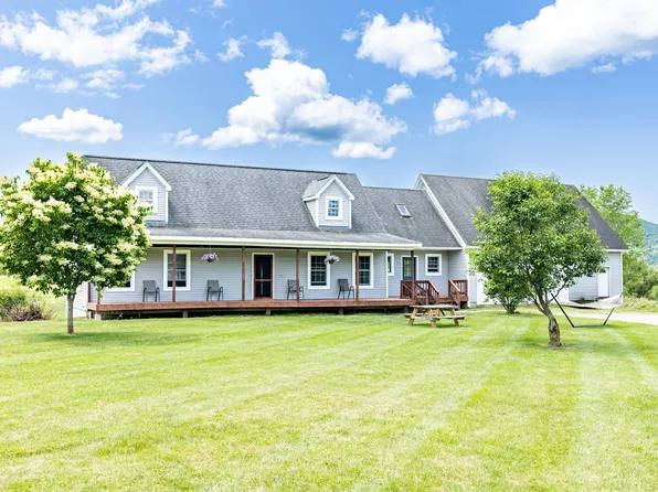 894 Mountain Road, Monkton, VT 05443
