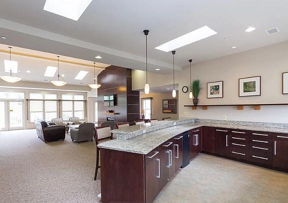 2nd image of 1702 Ascot Way