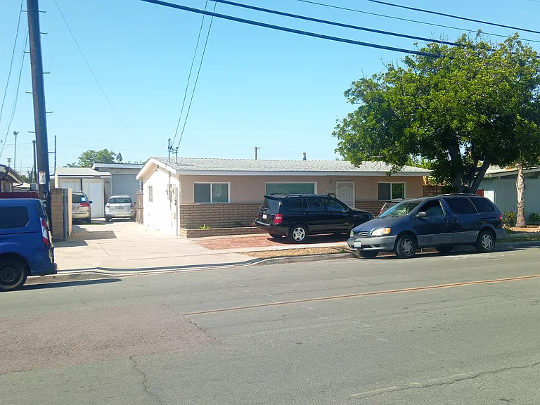 Conrad Ave — Photo 8