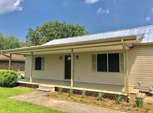 2713 8th St, Port Neches, TX 77651