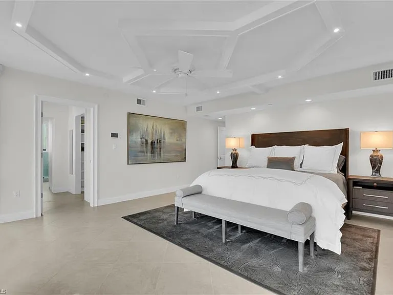7515 Pelican Bay Blvd #17D — Photo 18
