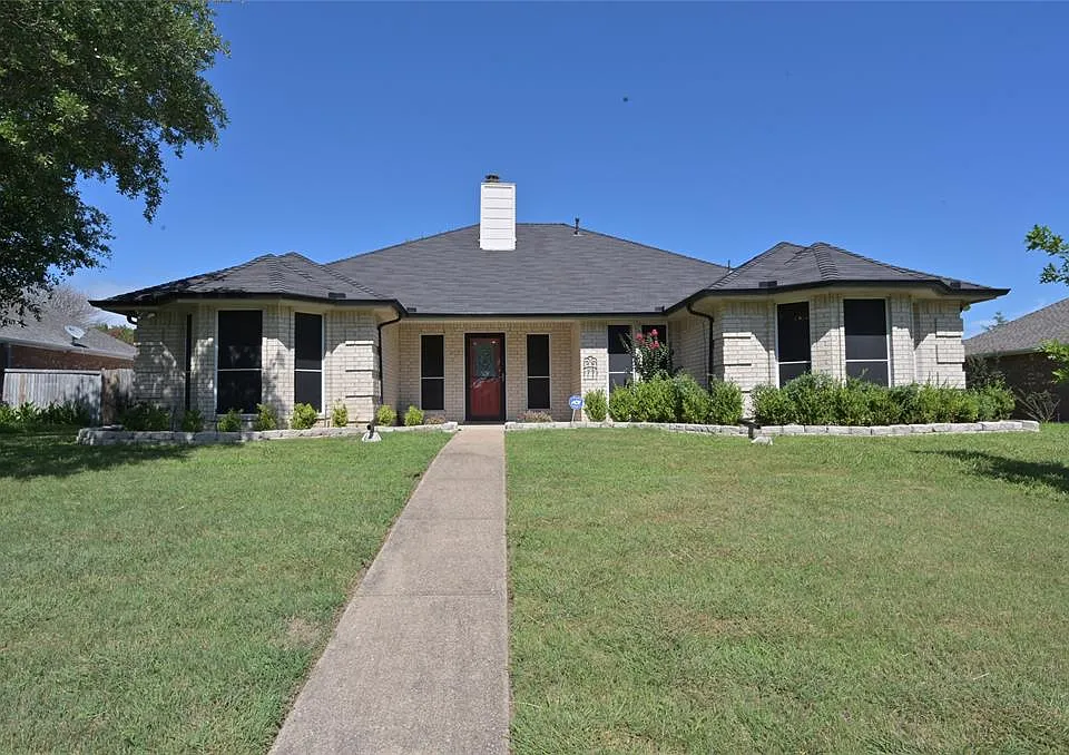 211 Barbara Way
