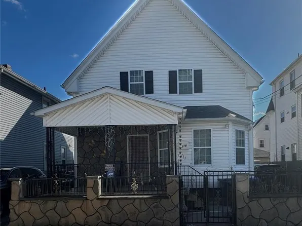 374 New York Ave, Providence, RI 02905