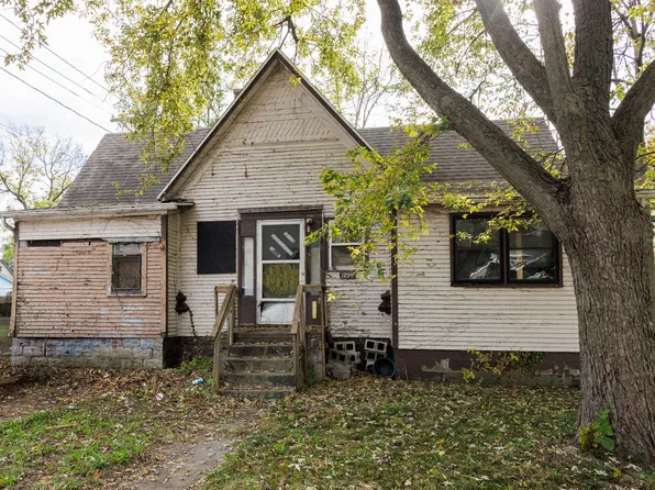 1254 E Bourbonnais St, Kankakee, IL 60901