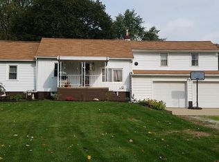 909 Alfred Rd, Akron, OH 44306