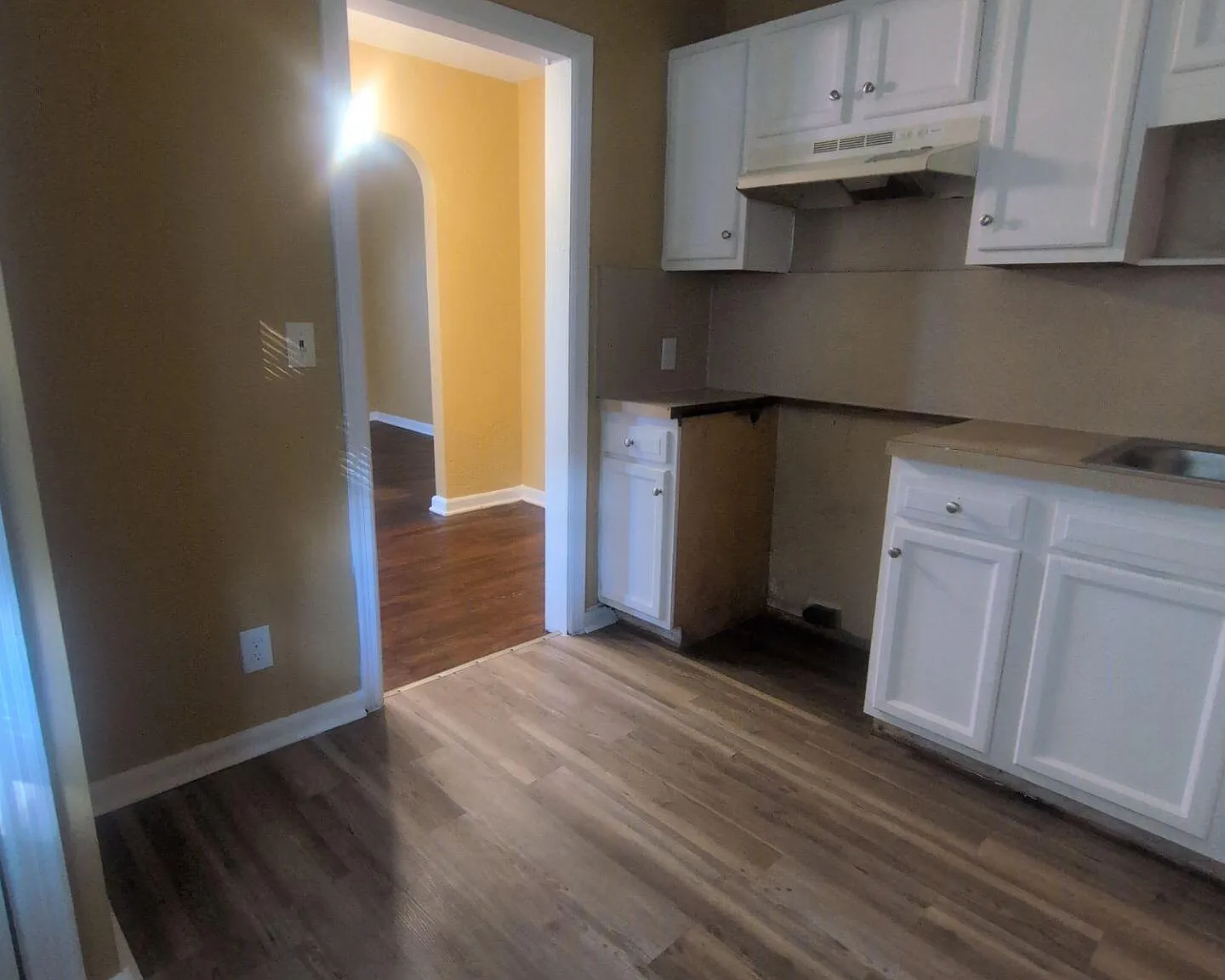 2 bed, 1.0 bath, 756 sqft, $1,150 — Photo 4