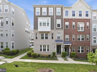 2739 Pinebrook Rd, Landover, MD 20785