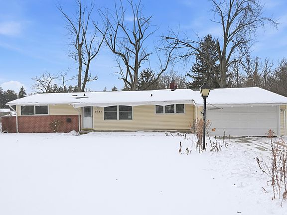 4th image of 1731 Neuhaus Dr