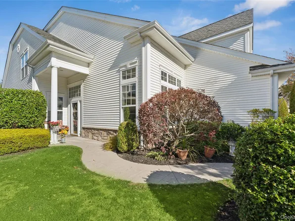 113 Overture Place, Eastport, NY 11941