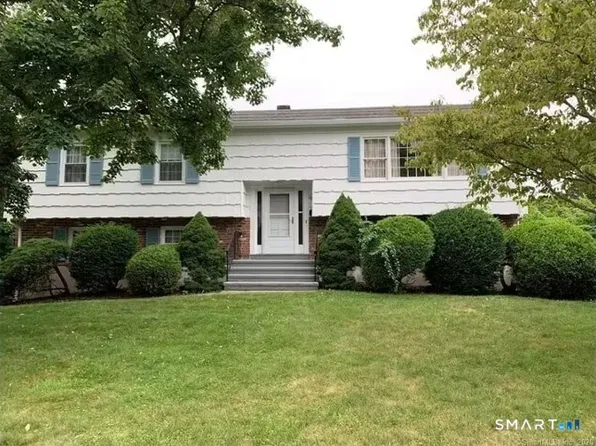123 Folino Dr, Bridgeport, CT 06606