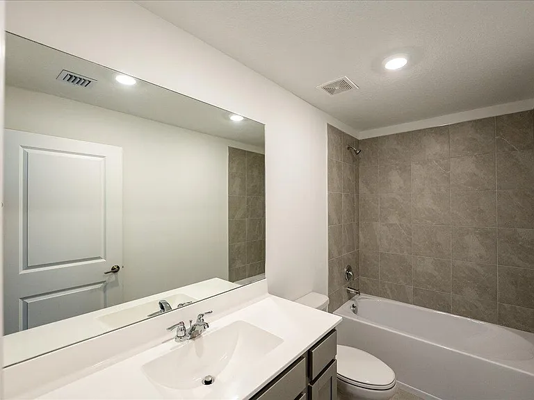 6362 NW Windwood Way — Photo 22