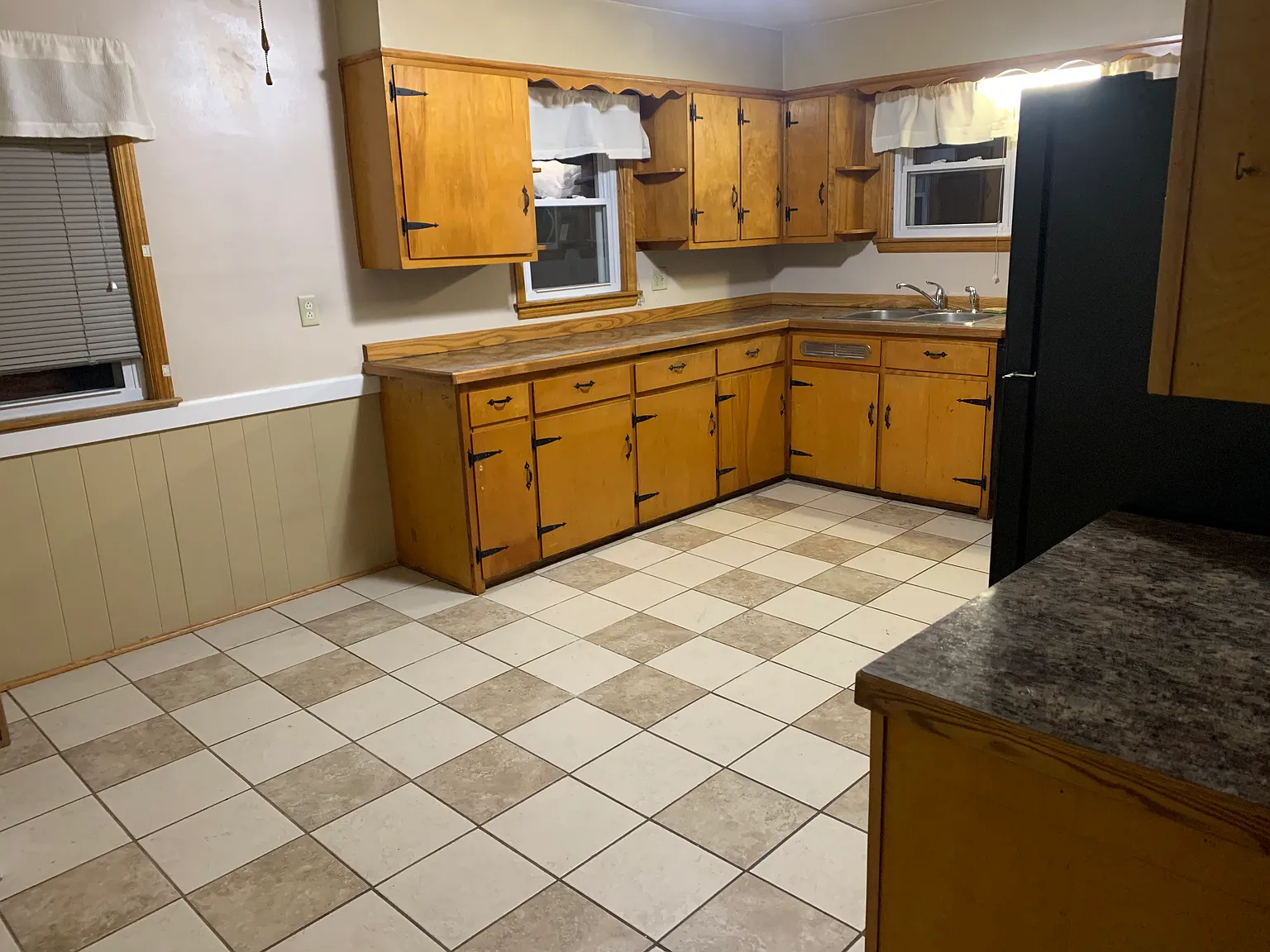 1215 Grand Ave — Photo 4