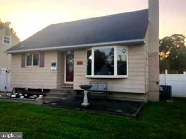 519 Arline Ave, Glendora, NJ 08029