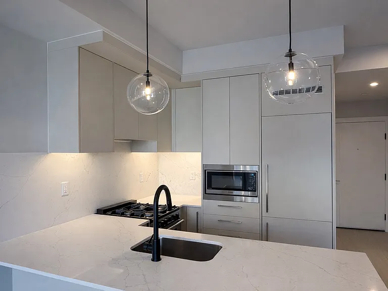 8375 Broadcast Ave SW — Photo 31