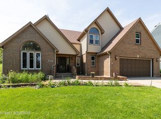 4985 Boulders Dr, Gurnee, IL 60031