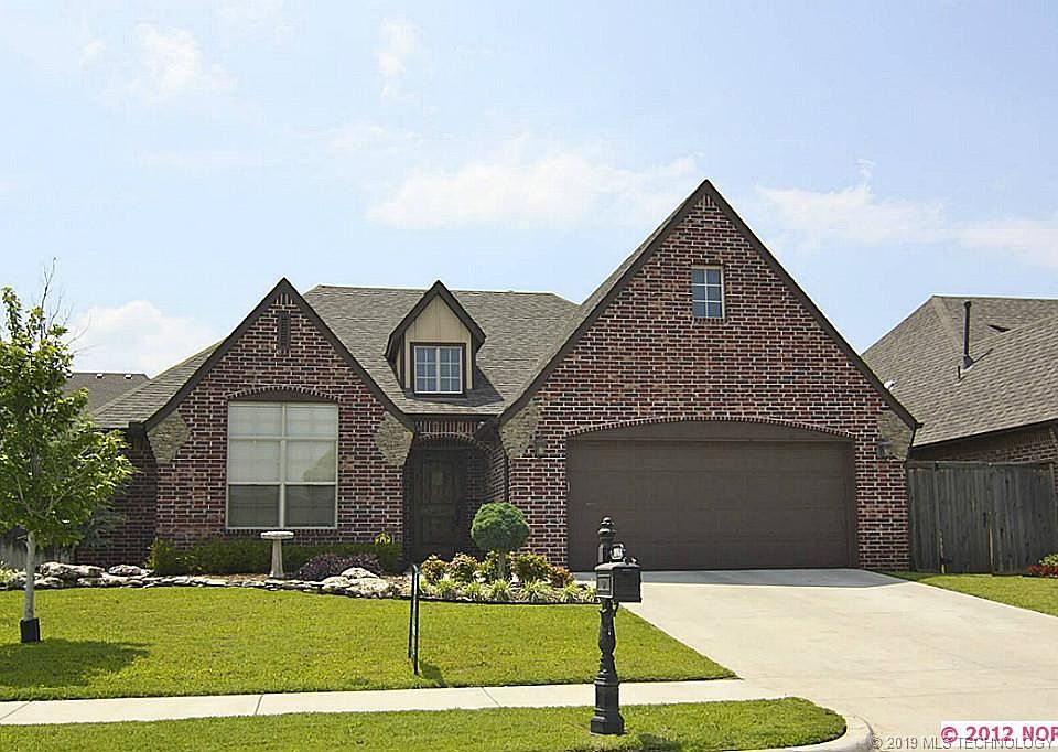 1st image of 10944 S 77th EastPlace