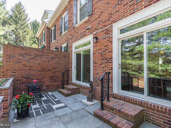 42 Sentinel Rd #194, Washington Crossing, PA 18977