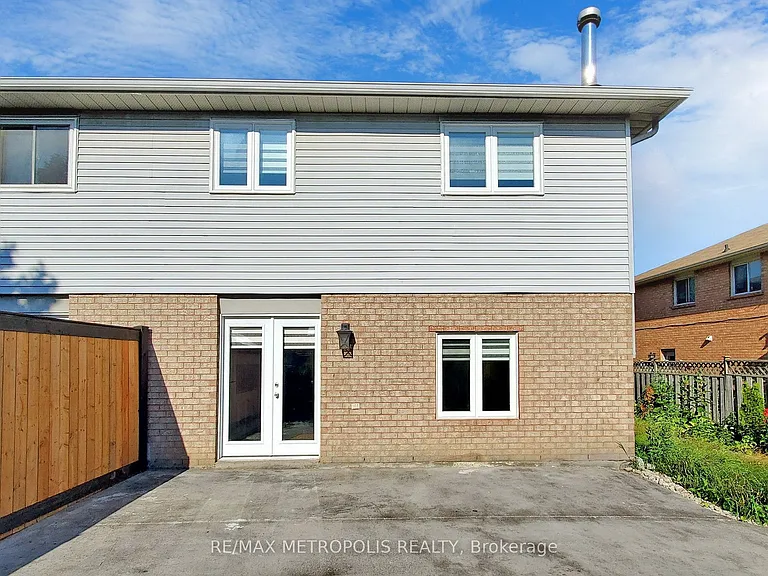 17 Porritt St #LOWER — Photo 23