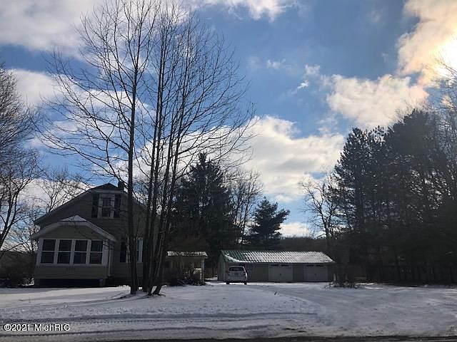 1st image of 9745 Almena Dr
