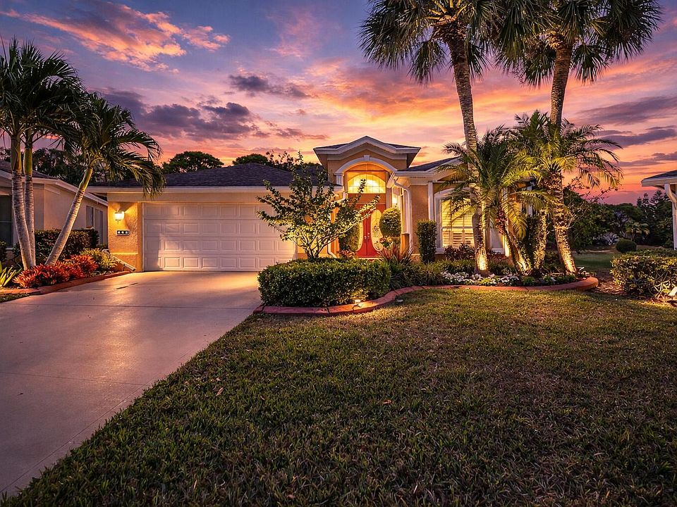 1st image of 645 NW Venetto Court