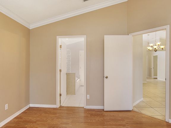 4th image of 10602 Walker Vista Dr