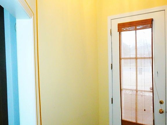 2nd image of 1659 W Newton Oak Cir