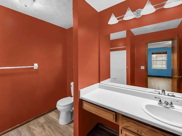 4335 Shandon Dr — Photo 31