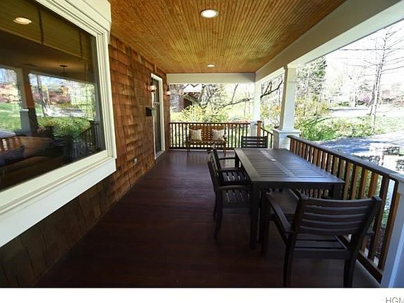 3rd image of 20 Morningside Dr