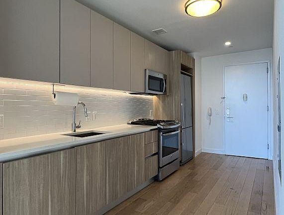 2nd image of 1 Hanson Pl APT 12D